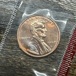 1997 D Lincoln Memorial Cent / Penny in Original Mint Cello BU Uncirculated Gem